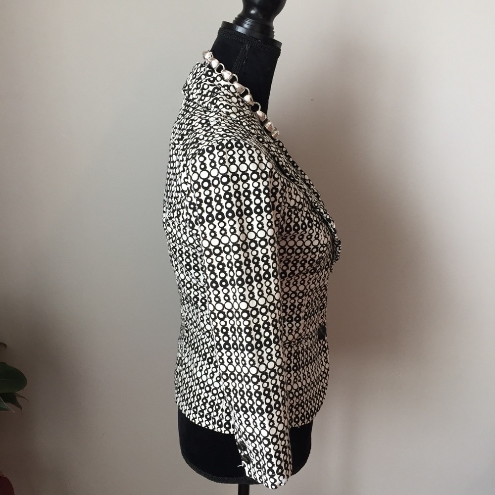 CAbi Black and White Blazer. Size 2. “Like New” - Picture 6 of 7